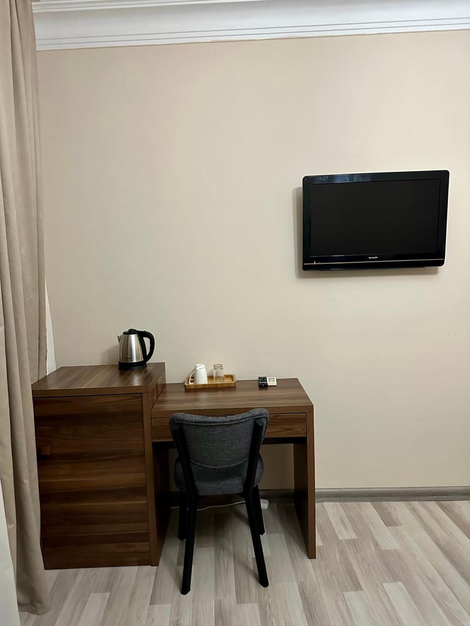 Hotel Tsereteli Batumi Eksteriør billede