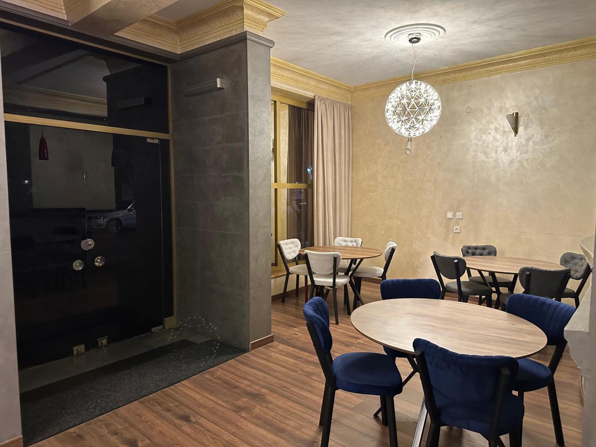 Hotel Tsereteli Batumi Eksteriør billede