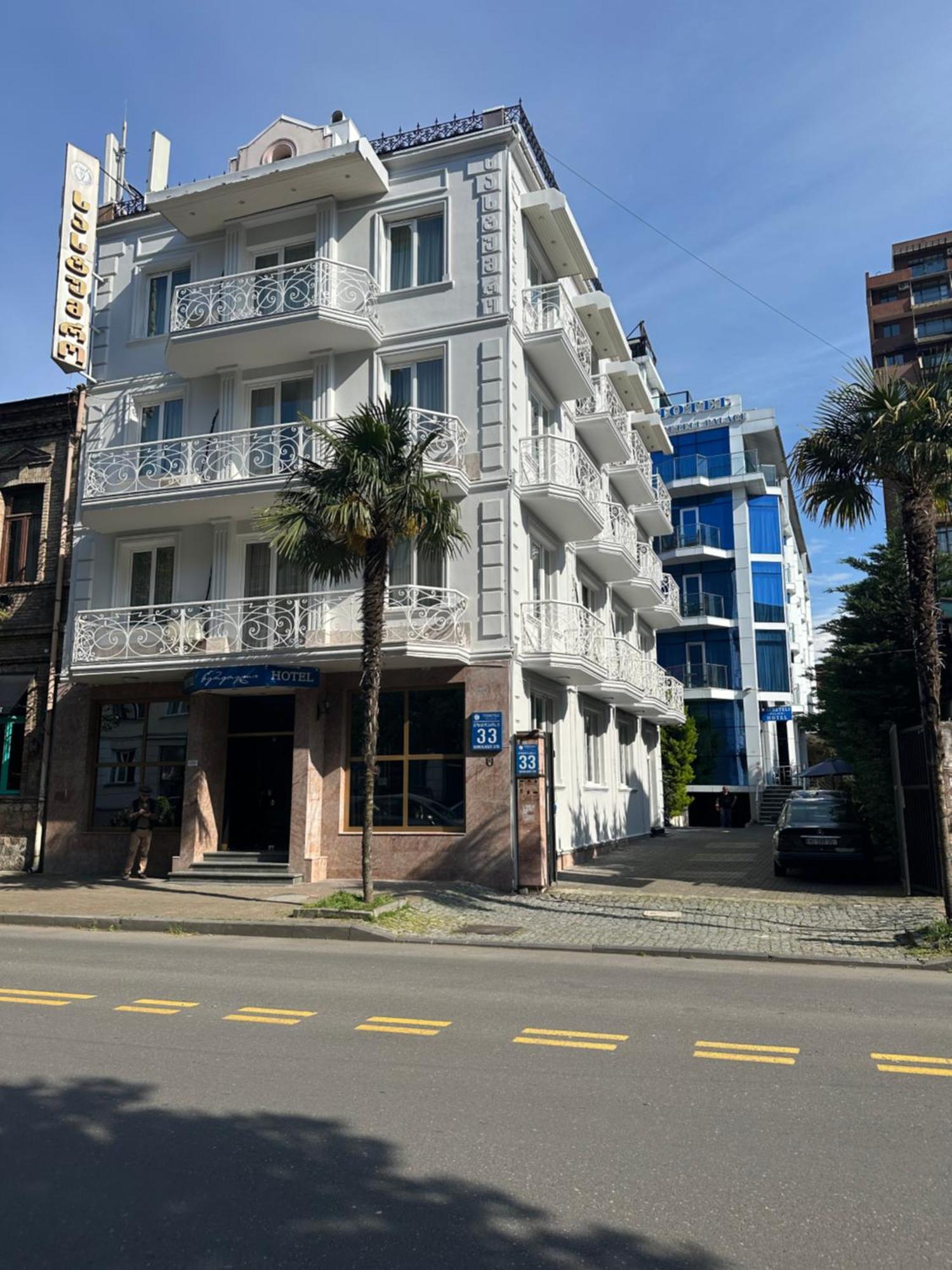 Hotel Tsereteli Batumi Eksteriør billede